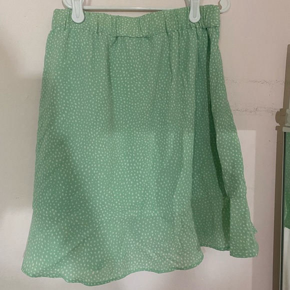 Mint Green skirt - Picture 4 of 5